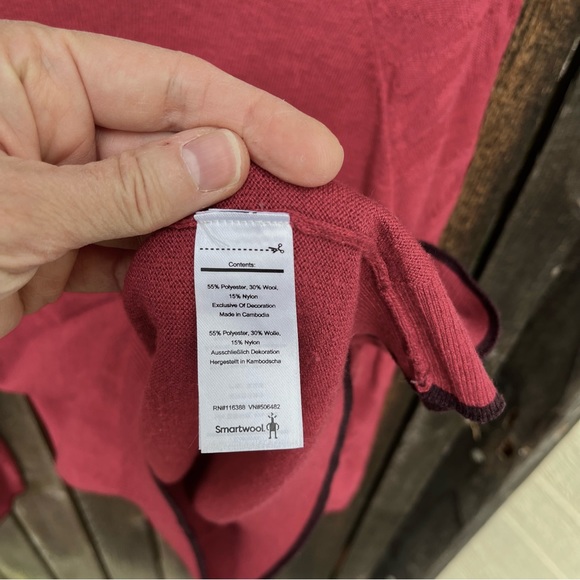 Smartwool Wm’s Edgewood Crew Pomegranate Heather Textured Floral Sleeve Sweater - Picture 6 of 13